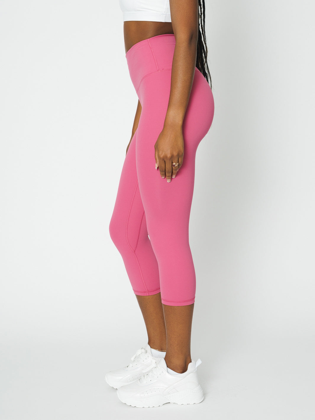 Sculpt Seam Free Capri-19"