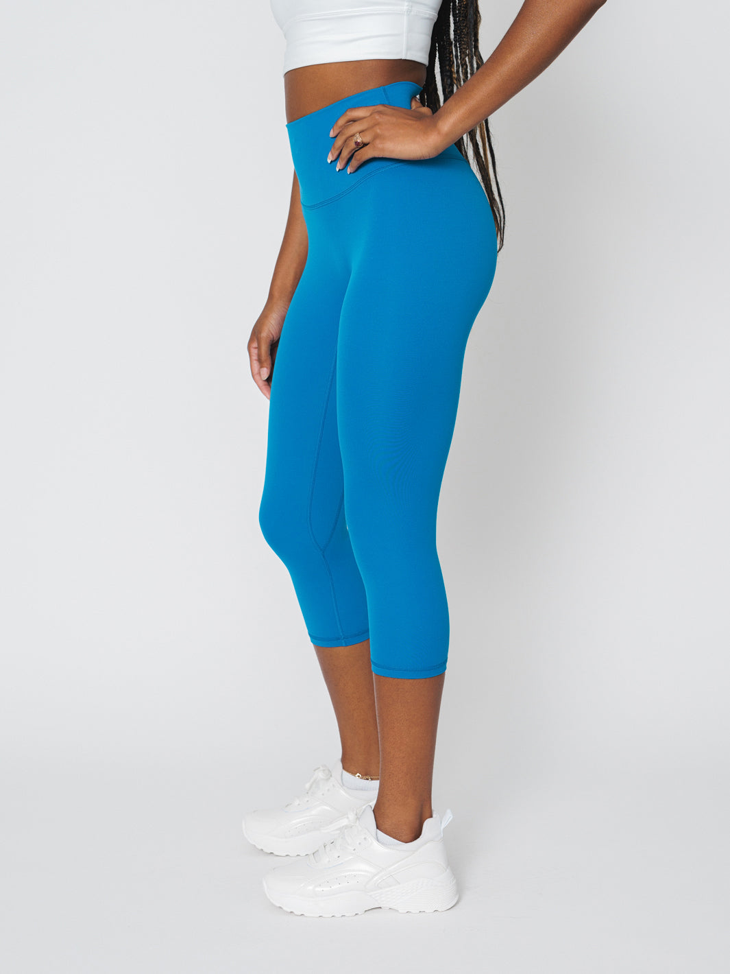 Sculpt Seam Free Capri-19"